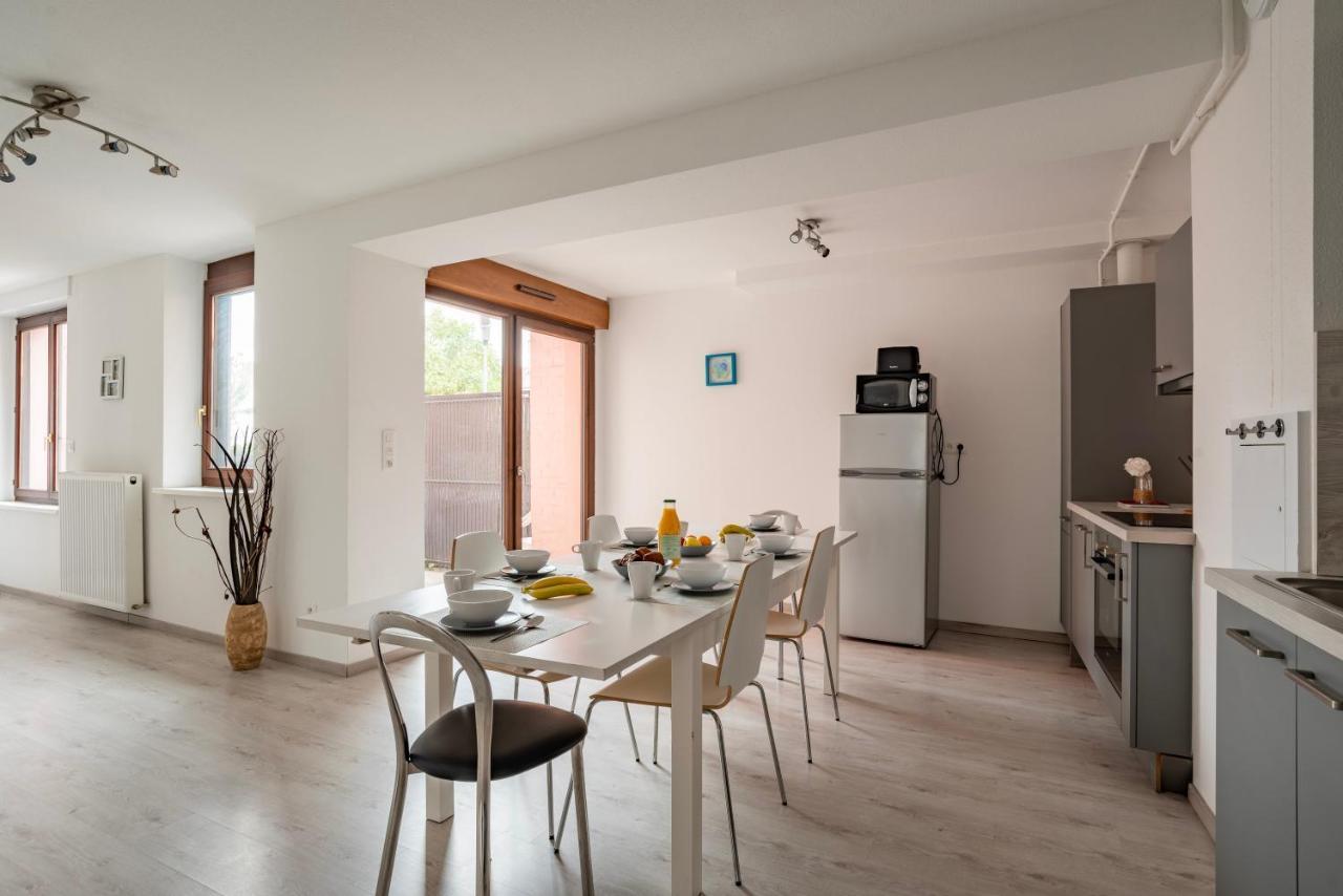 Ferienwohnung Le Manoir De Cyrielle A 10 Min Du Centre De Strasbourg Bischheim Exterior foto